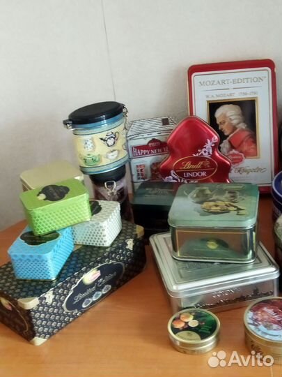 Банки коробочки жестяные