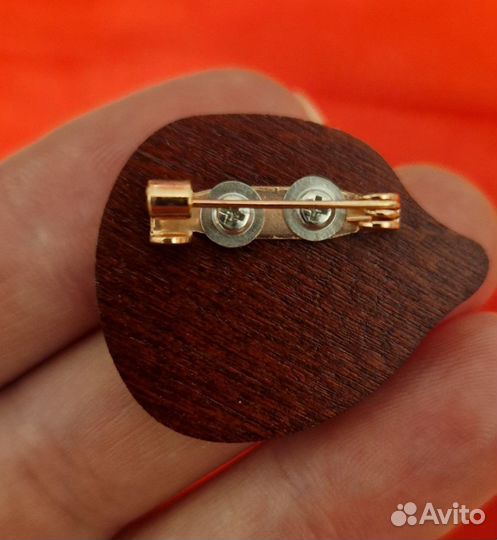 Деревянные значки