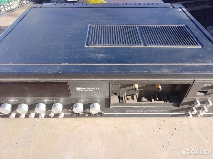 Музыкальный центр и магнитофоны 5шт