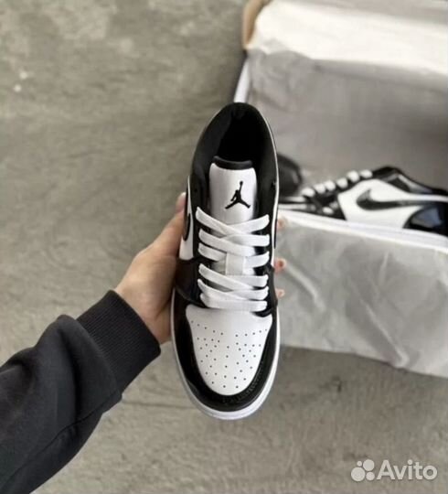 Кроссовки Nike Air Jordan 1 Low Concord женские