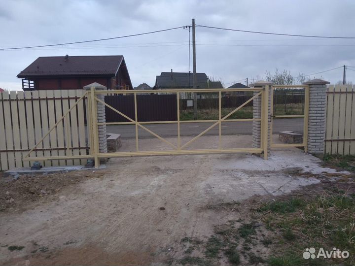 Откатные ворота с калиткой