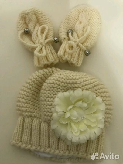 Комплект из шерсти для девочки