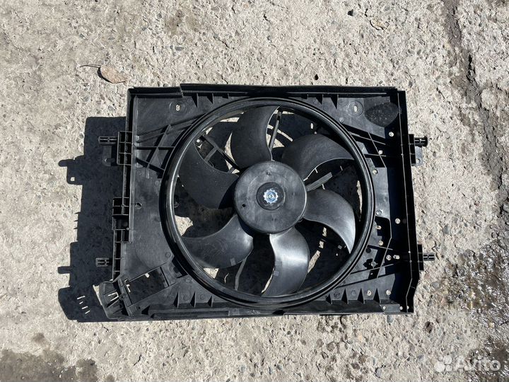 Диффузор радиатора renault duster