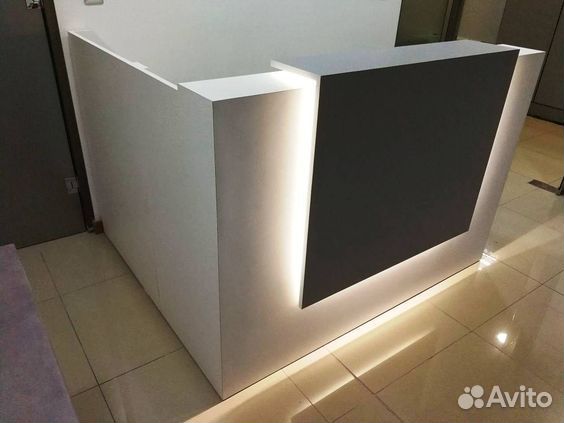 Стойка ресепшн