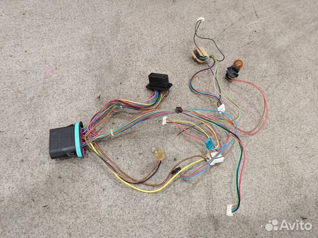 Проводка левой фары ксенон для Skoda Octavia A7