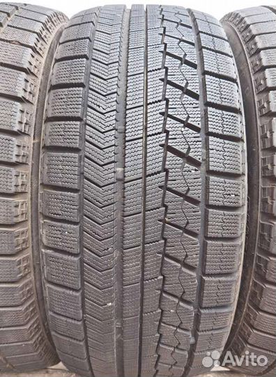 Bridgestone Blizzak VRX 225/50 R17 99W