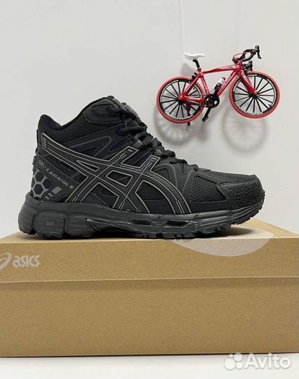 Кроссовки Asics с мехом