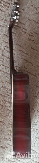 Акустическая гитара