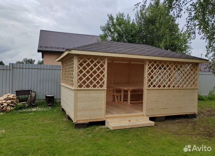 Беседка из дерева