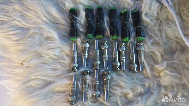 Видеорегистратор VNR16 + 6 видеокамер OT-VNA 27