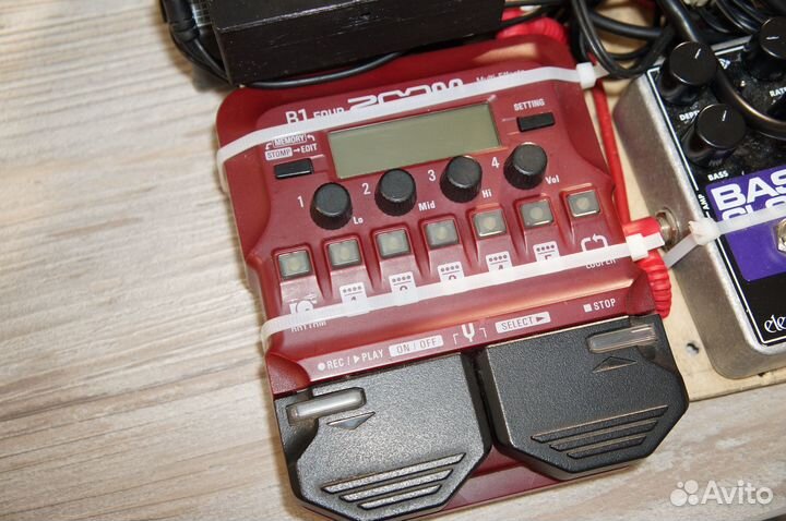 Zoom b1 four педаль процессор для бас-гитары