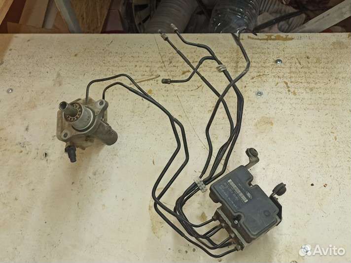 Абс Мазда 3 в сборе с цилиндром