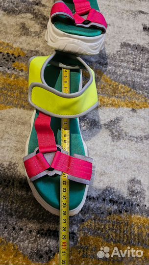 Сандалии женские 40 р