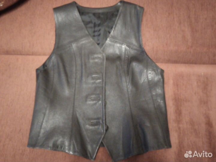 Кожаный жилетженский