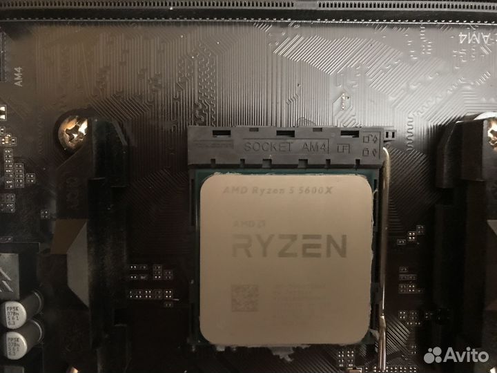 Материнская плата с процессором и памятью и б/п