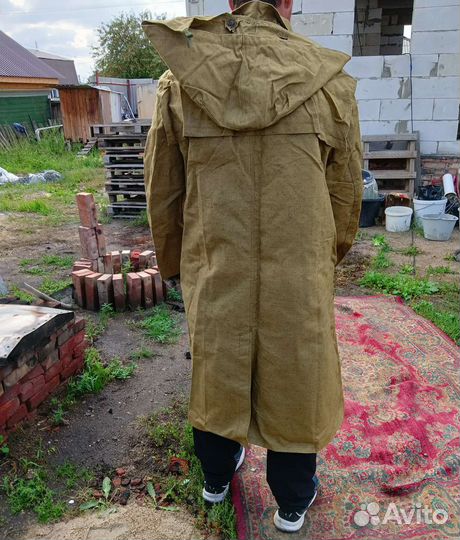 Плащ брезентовый