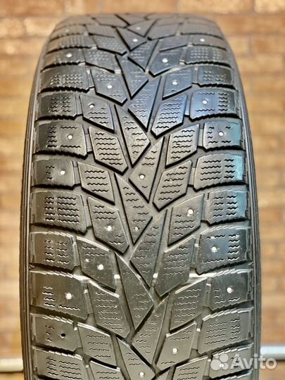 Dunlop SP Winter Ice 02 225/50 R17 98T