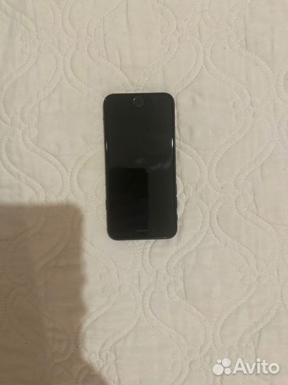 iPhone SE (2020), 64 ГБ
