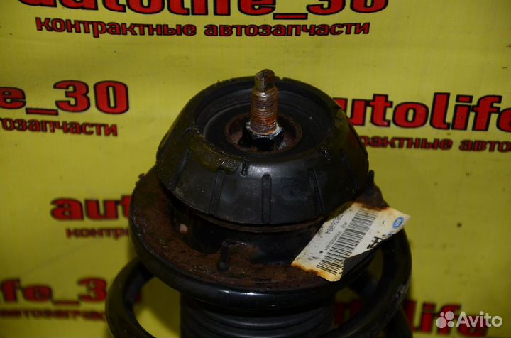 Стойки передние комплект Kia Soul