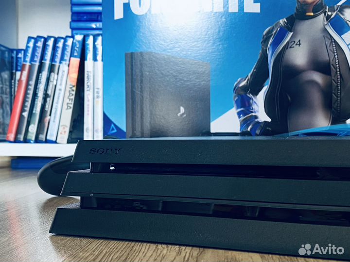 Sony PlayStation 4 PRO 3V