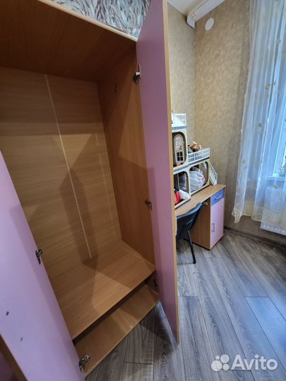 Отдам бесплатно детскую мебель