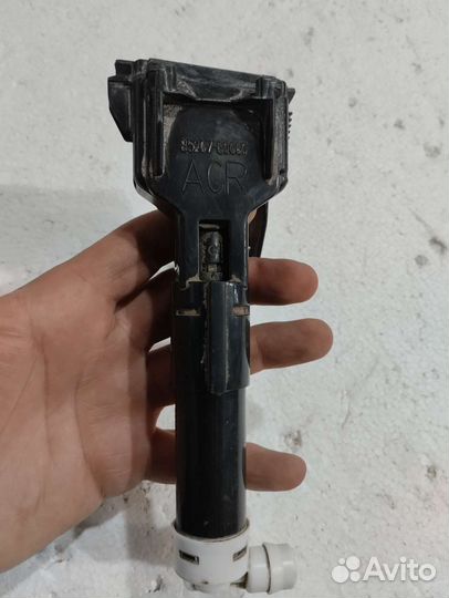 8520760060 форсунка омывателя фар LC200