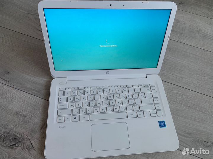 HP Stream 14-ax007ur белый
