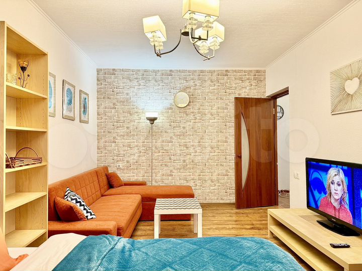 2-к. квартира, 59 м², 1/17 эт.