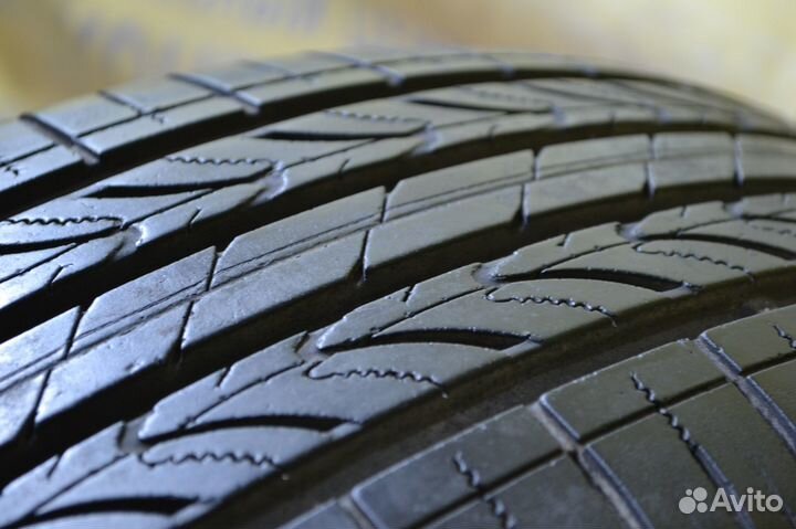 Nexen Roadian 581 235/55 R19