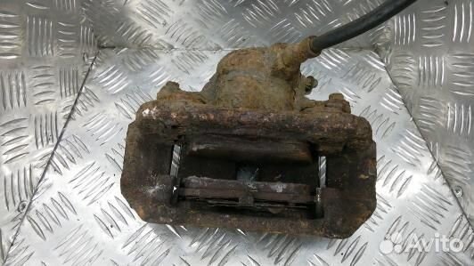 Суппорт тормозной передний левый mercedes benz C-c