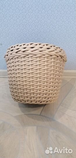 Кашпо, корзины из искусственного ротанга