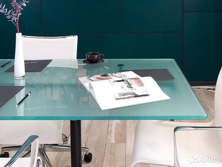 Стол для переговоров Herman Miller Burdick США