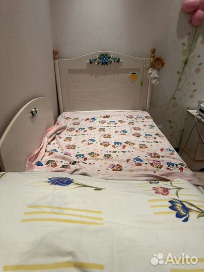 Набор мебели в детскую