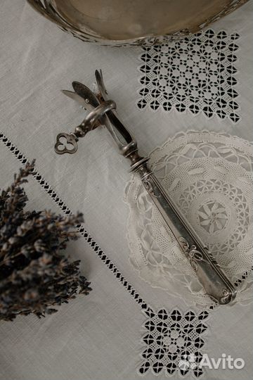 Держатель куриных ножек. Антиквариат