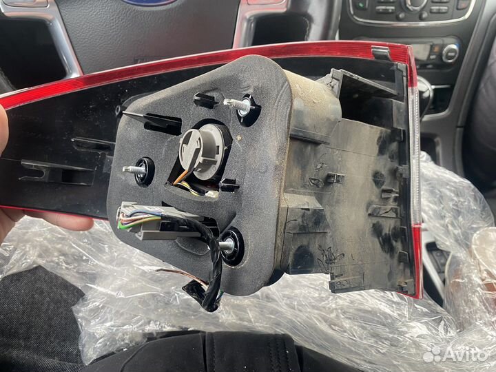 Фонарь задний правый внешний ford mondeo 4 рест