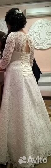 Свадебное платье