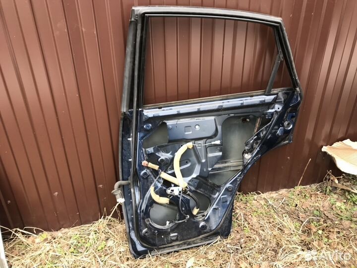 Infiniti fx35 fx45 дверь правая задняя