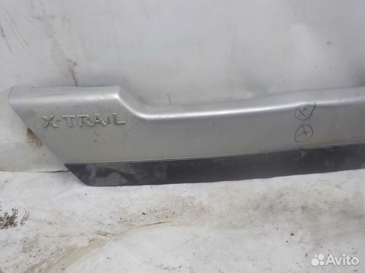 Накладка крышки багажника nissan xtrail T31