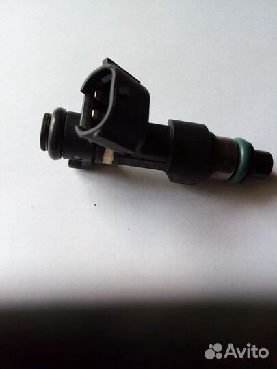 Топливная форсунка для Nissan Almera Classic 2006г
