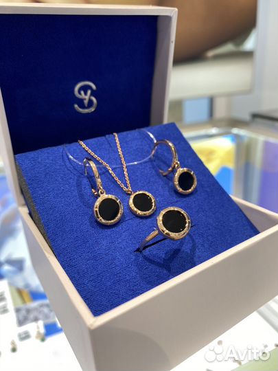 Золотые серьги