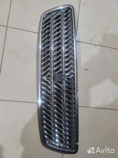 Решетка радиатора Toyota Chaser jzx/gx100