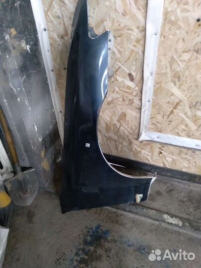 Продам правое крыло от Чайзера GX-90