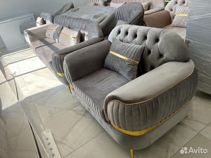 Тройка Манго