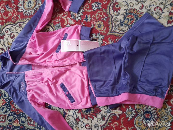 Спортивный костюм для девочки
