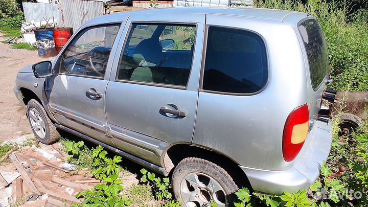 Chevrolet Niva 1.7 МТ, 2003, 100 000 км