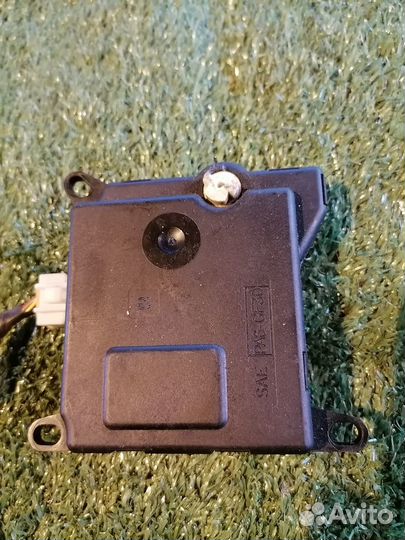 Сервопривод печки 1L2H-19E616-BB Lincoln Navigator