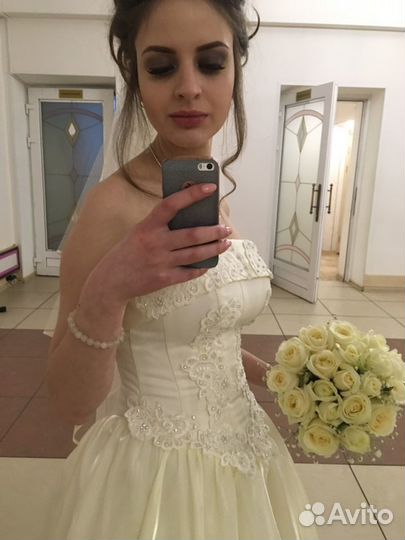 Свадебное платье