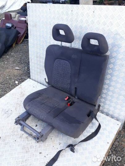 Сиденья зад. Mercedes-Benz A160
