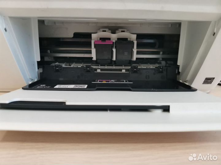 Принтер струйный цветной мфу Hp deskjet 1515