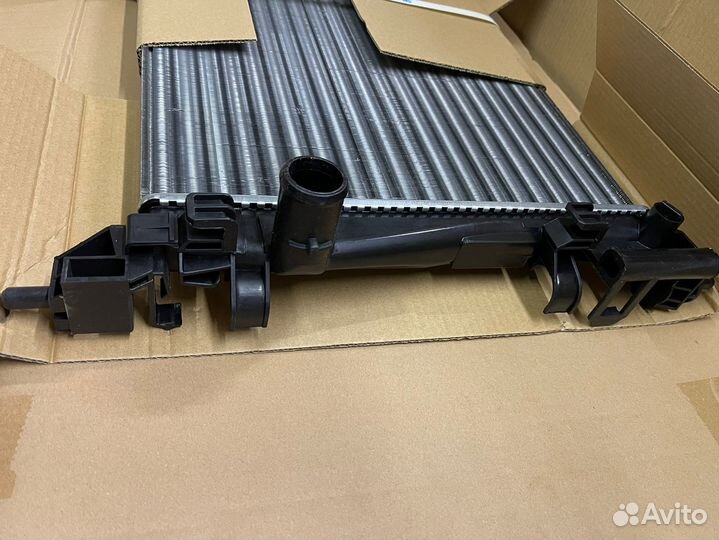 Радиатор Opel Corsa D 1.0-1.4 рестайл